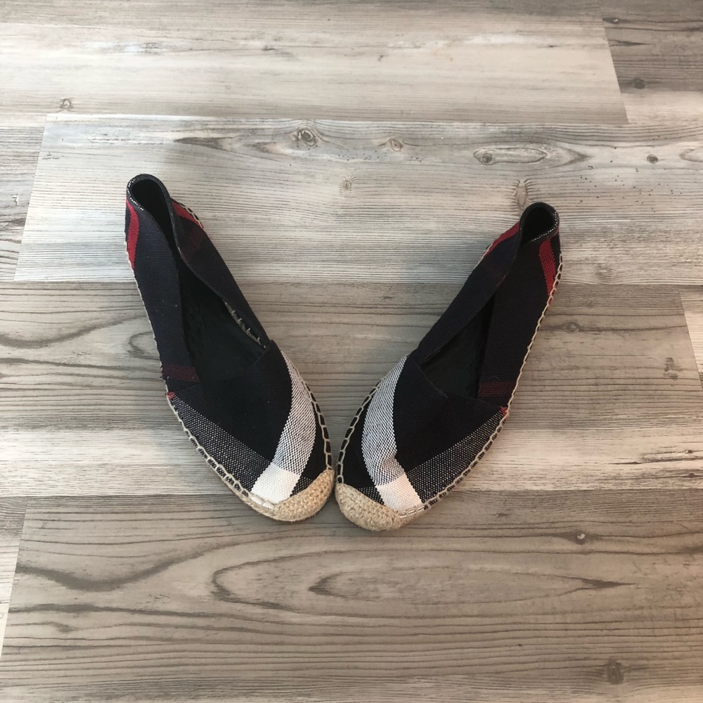 Burberry Navy Women's Classic Espadrilles Flats